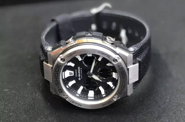 Casio GST-W130C-1AER