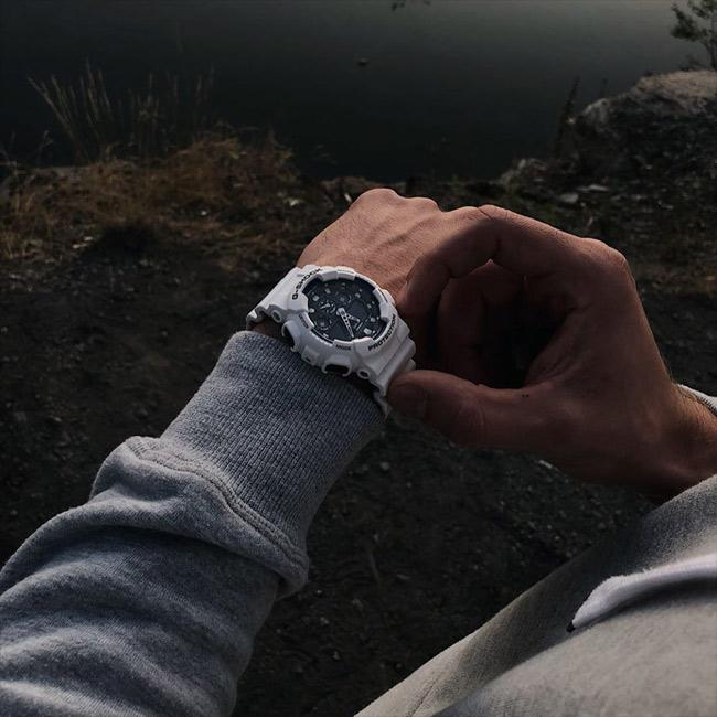 Casio GA-100B-7AER