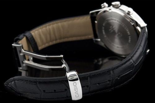 Casio BEM-512L-7AVDF