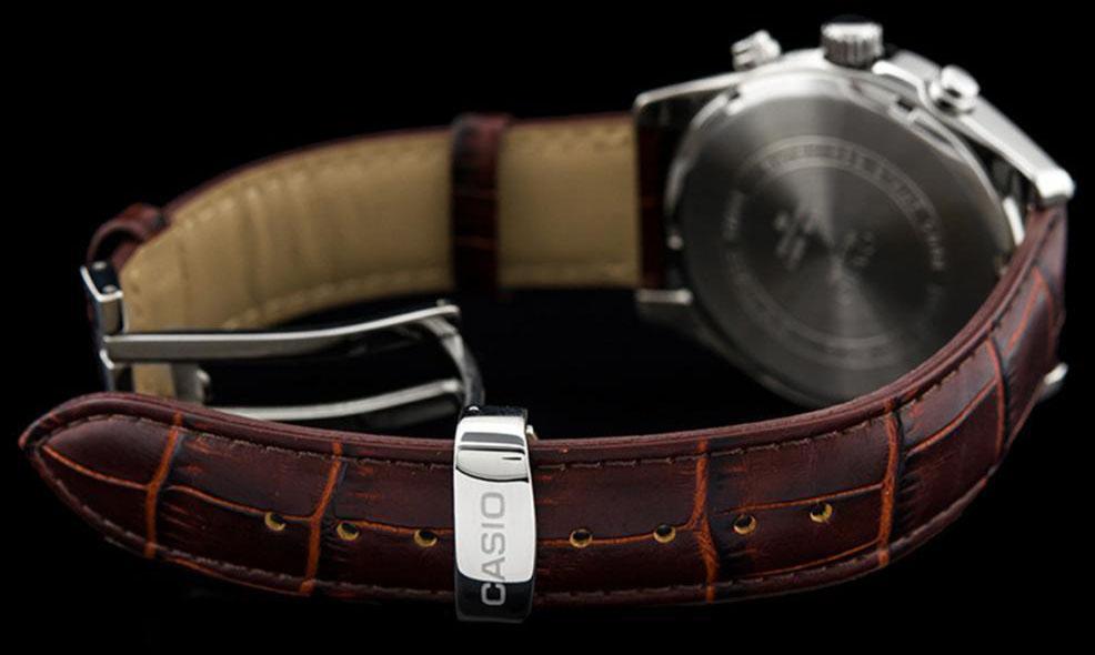 Casio BEM-512L-1AVDF