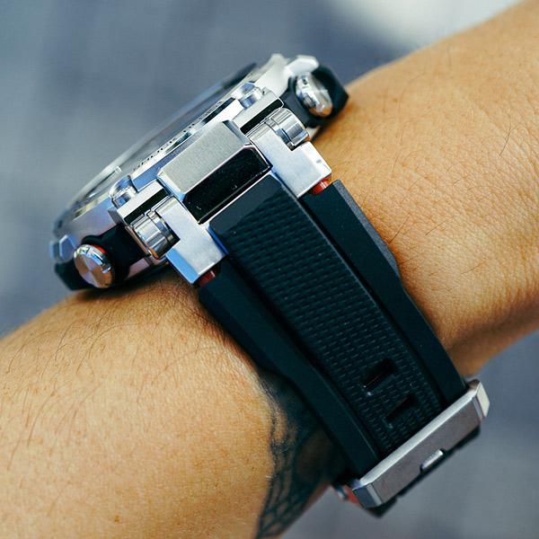 Casio MTG-B1000-1AER