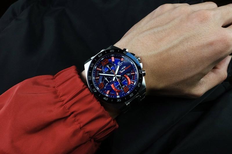 Casio EFR-564TR-2AER