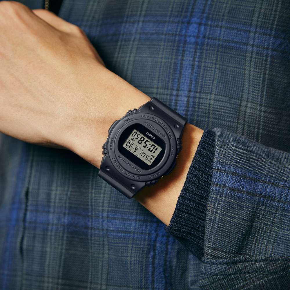 Casio DWE-5657RE-1E
