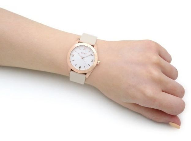 DKNY NY2877