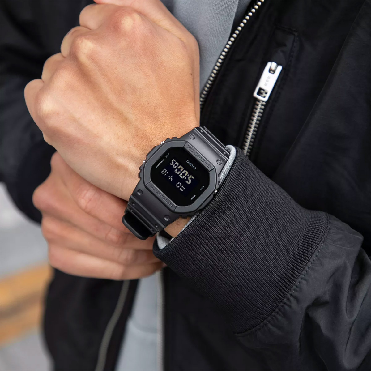 Casio DW-5600UBB-1E