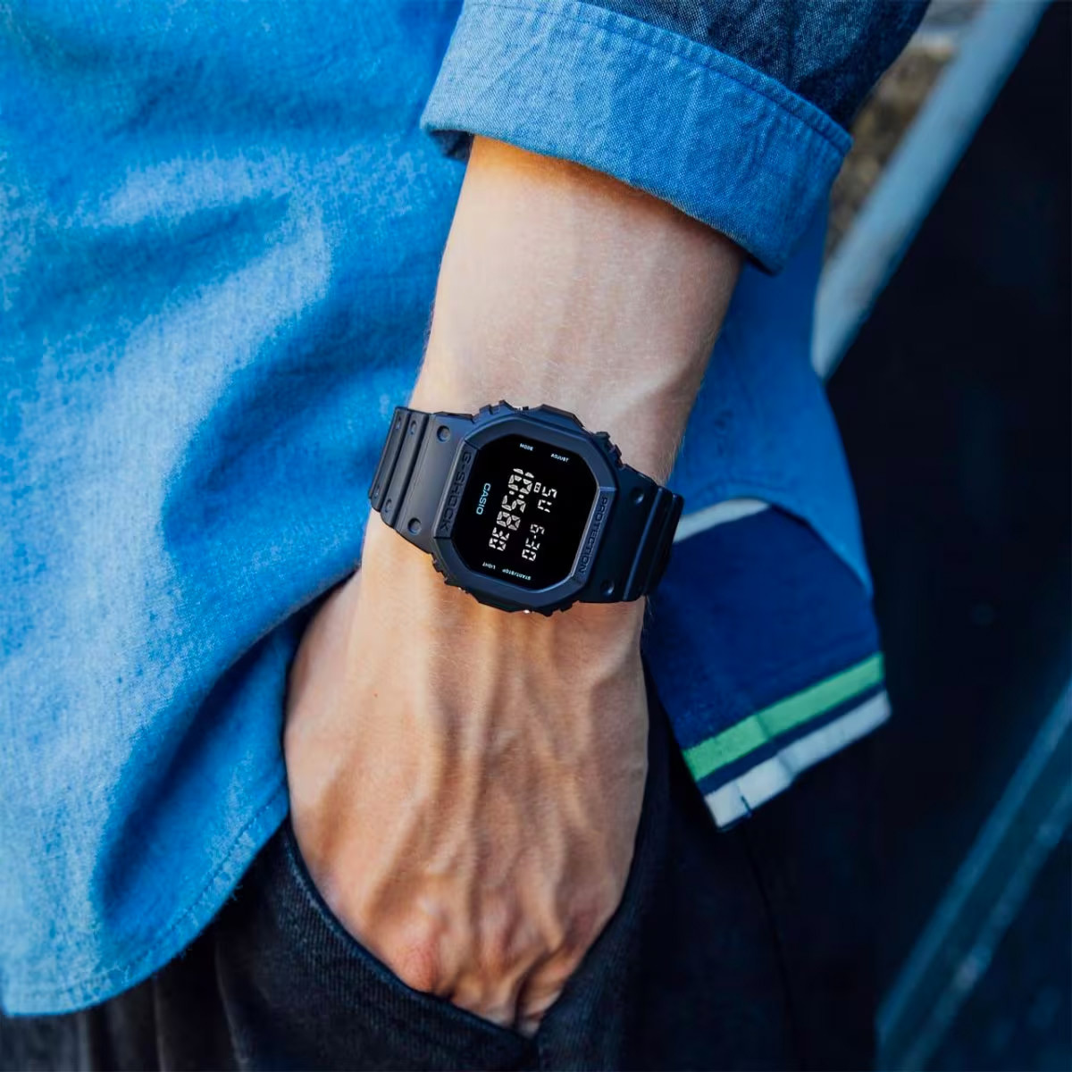 Casio DW-5600UBB-1E