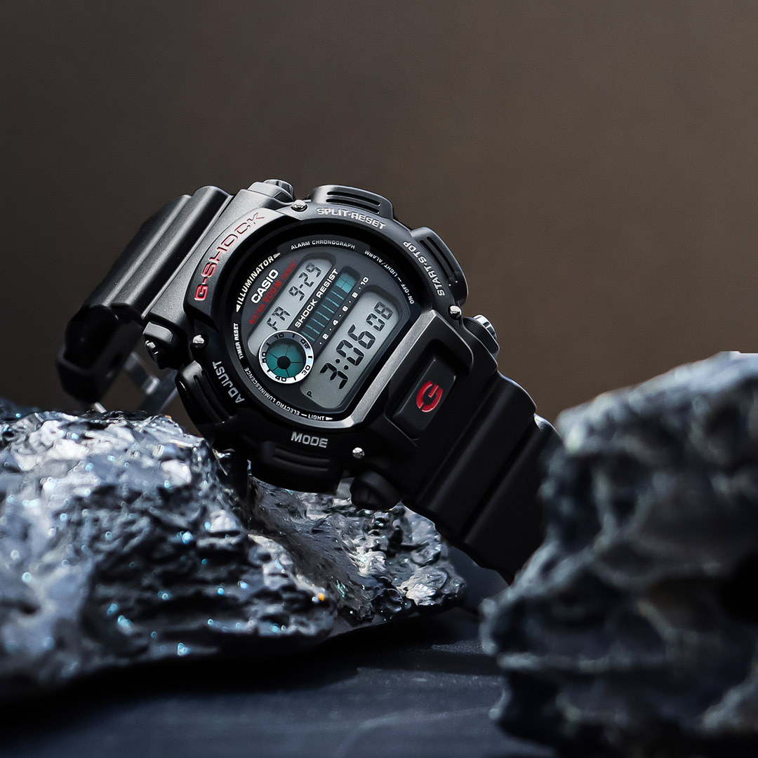 Casio DW-9052-1V
