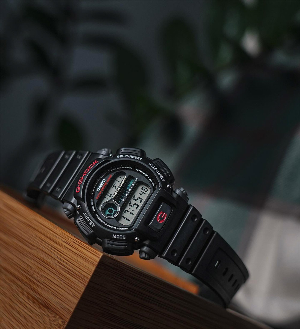 Casio DW-9052-1V
